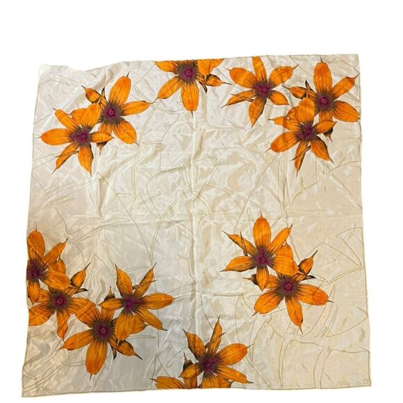 Anne Klein Silk Square Scarf Orange Flowers Gold Accent Made for Vera  1980 NWT - Picture 2 of 8